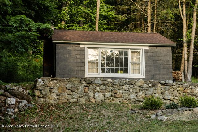 2846 Route 82, Pleasant Valley, NY 12569