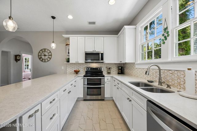 1224 HOLLYWOOD Avenue, Jacksonville, FL 32205