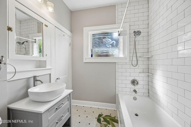 1224 HOLLYWOOD Avenue, Jacksonville, FL 32205