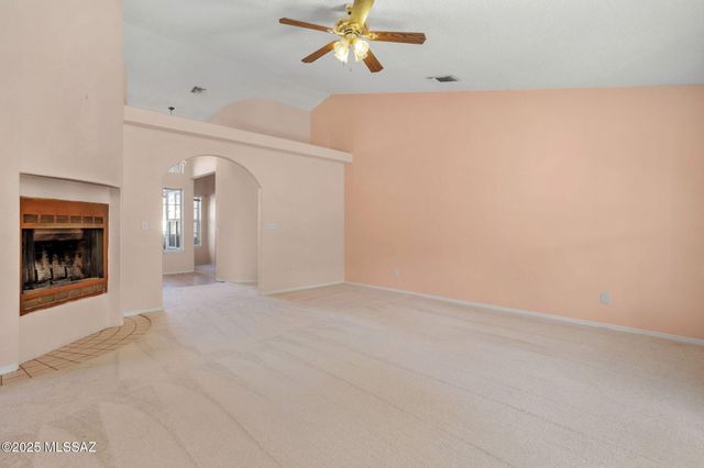 9960 E Covington Street, Tucson, AZ 85748