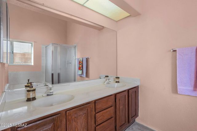 9960 E Covington Street, Tucson, AZ 85748