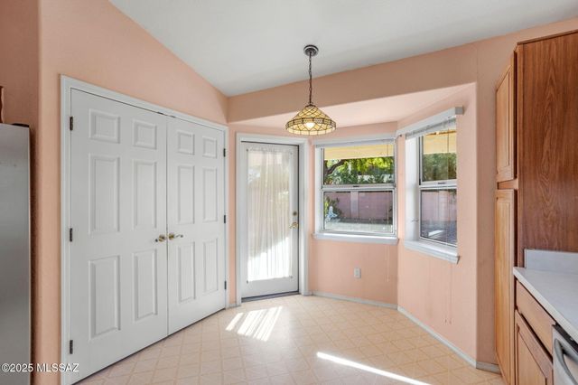 9960 E Covington Street, Tucson, AZ 85748