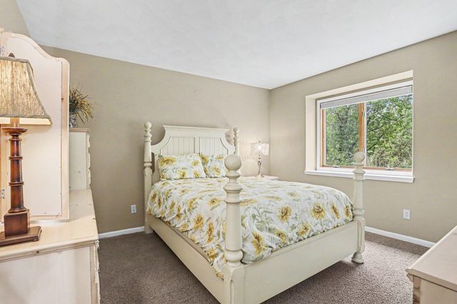 104 Briars Farm Lane, Pennfield Twp, MI 49017