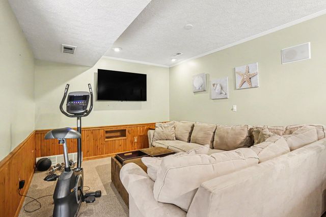 104 Briars Farm Lane, Pennfield Twp, MI 49017