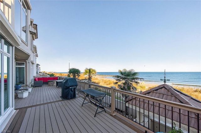 42 Bay Front PL, Hampton, VA 23664