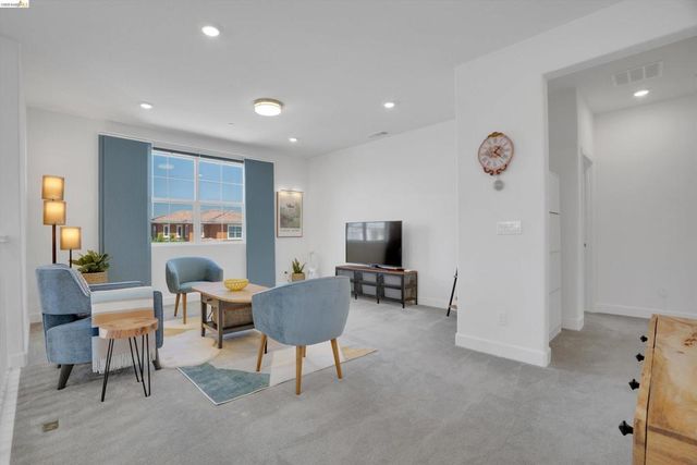 1414 Orlando Blvd, Mountain House, CA 95391