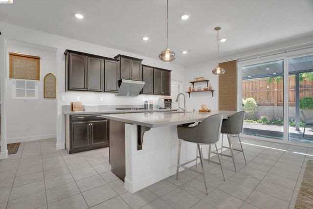 1414 Orlando Blvd, Mountain House, CA 95391