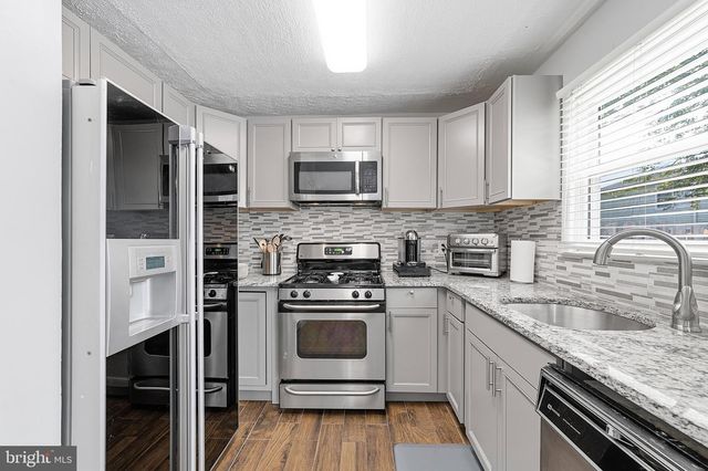 60 HICKORY CT, Monroe Township, NJ 08831