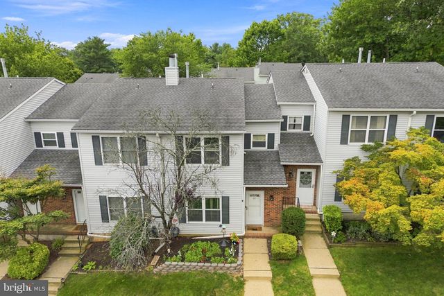 60 HICKORY CT, Monroe Township, NJ 08831