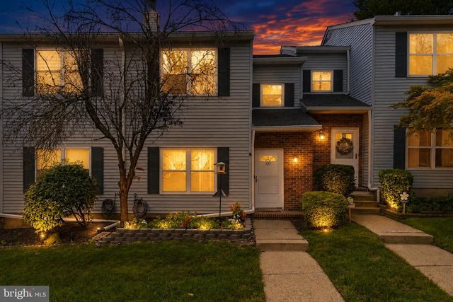 60 HICKORY CT, Monroe Township, NJ 08831