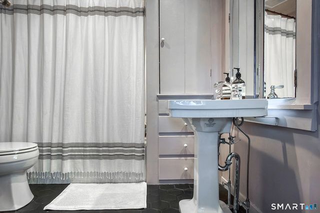 21 South Ellsworth Road, Sharon, CT 06069