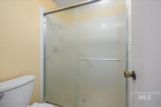 5744 N Millrun Avenue, Garden City, ID 83714