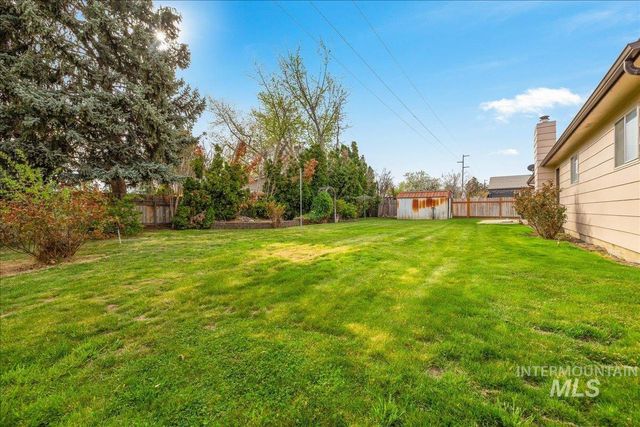 5744 N Millrun Avenue, Garden City, ID 83714