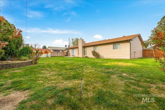 5744 N Millrun Avenue, Garden City, ID 83714