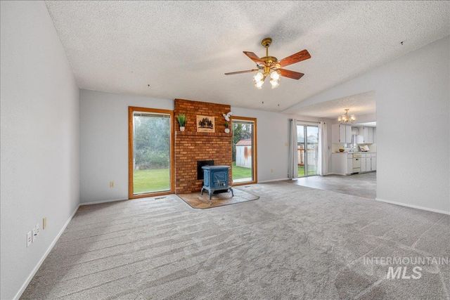 5744 N Millrun Avenue, Garden City, ID 83714