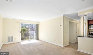 14807 RYDELL RD #103, Centreville, VA 20121