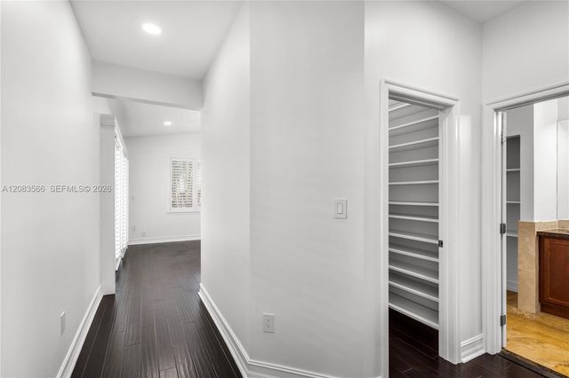 720 NE 17th Terrace, Fort Lauderdale, FL 33304