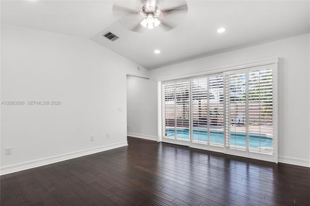 720 NE 17th Terrace, Fort Lauderdale, FL 33304