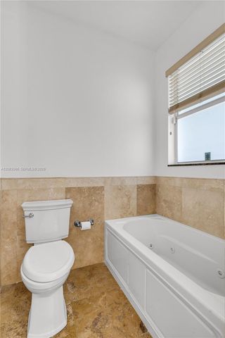 720 NE 17th Terrace, Fort Lauderdale, FL 33304