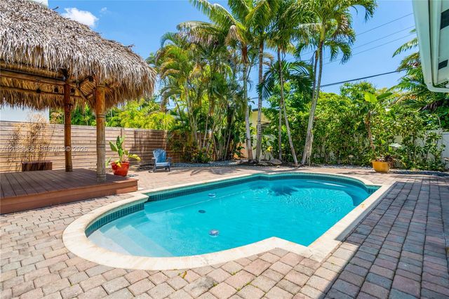 720 NE 17th Terrace, Fort Lauderdale, FL 33304