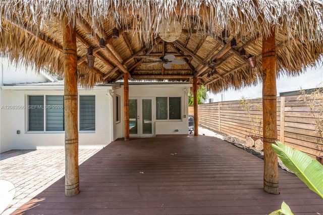 720 NE 17th Terrace, Fort Lauderdale, FL 33304