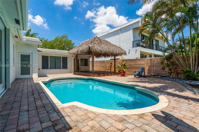 720 NE 17th Terrace, Fort Lauderdale, FL 33304