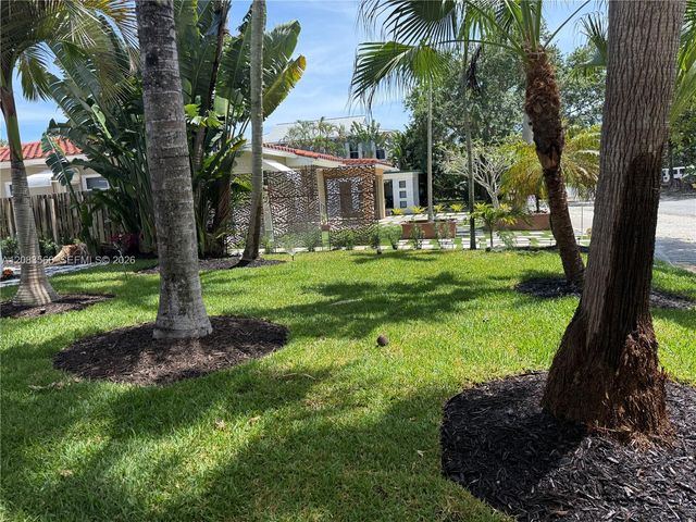 720 NE 17th Terrace, Fort Lauderdale, FL 33304