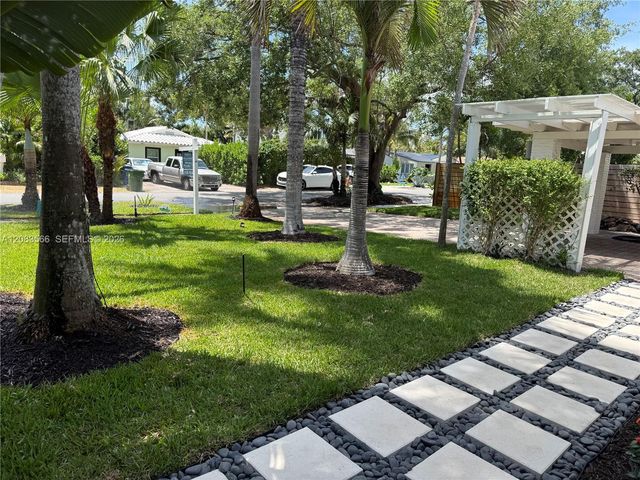 720 NE 17th Terrace, Fort Lauderdale, FL 33304