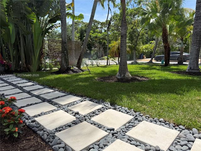720 NE 17th Terrace, Fort Lauderdale, FL 33304