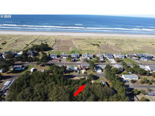29906 H ST, Ocean Park, WA 98640