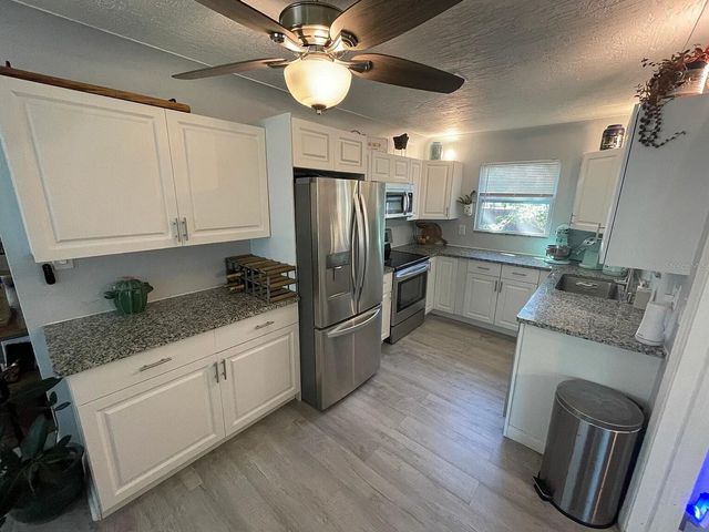 1465 15TH STREET S, St Petersburg, FL 33705