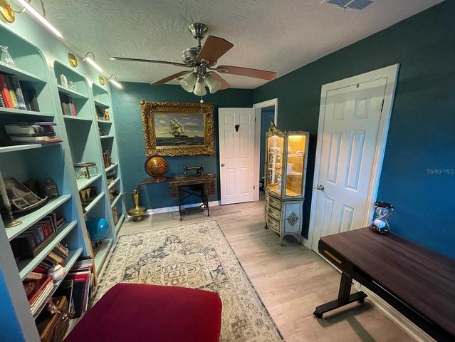 1465 15TH STREET S, St Petersburg, FL 33705