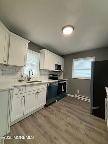 101 Seabreeze Way, Keansburg, NJ 07734