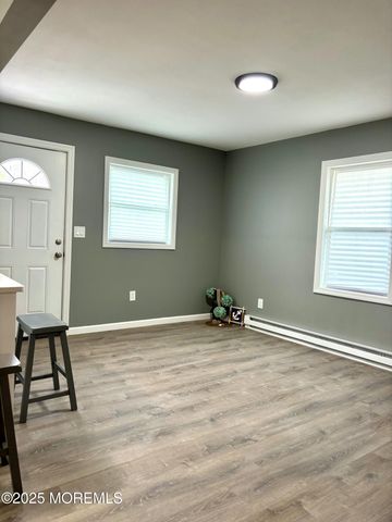 101 Seabreeze Way, Keansburg, NJ 07734