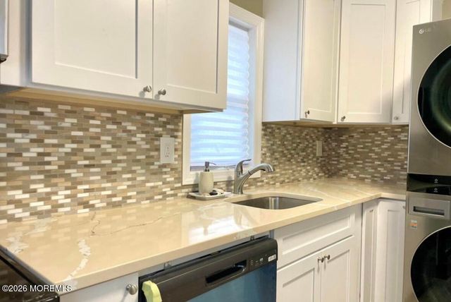 101 Seabreeze Way, Keansburg, NJ 07734