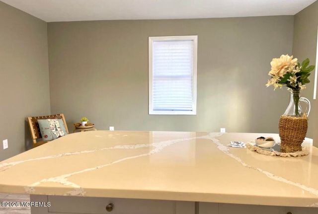 101 Seabreeze Way, Keansburg, NJ 07734