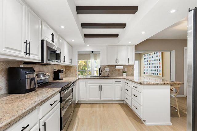 1431 NW 70th Way, Plantation, FL 33313