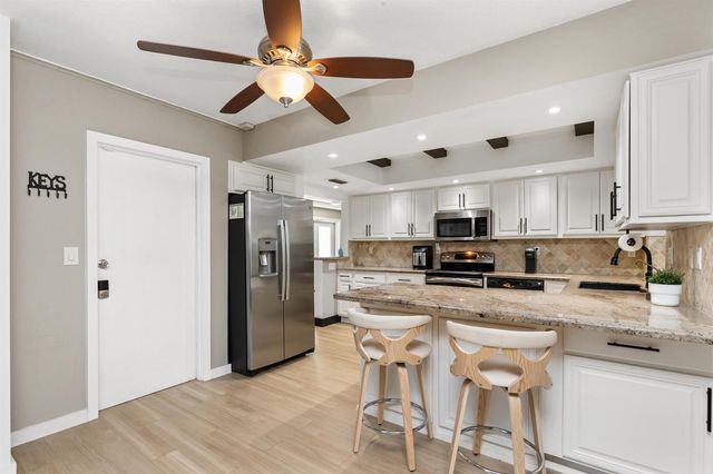 1431 NW 70th Way, Plantation, FL 33313