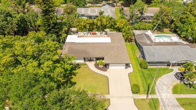 1431 NW 70th Way, Plantation, FL 33313