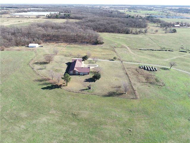 13400 N Highway 43, Gravette, AR 72736