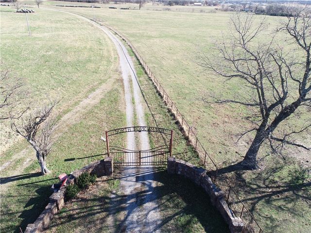 13400 N Highway 43, Gravette, AR 72736