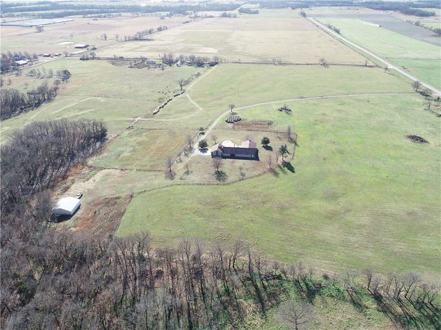 13400 N Highway 43, Gravette, AR 72736