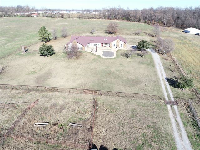 13400 N Highway 43, Gravette, AR 72736