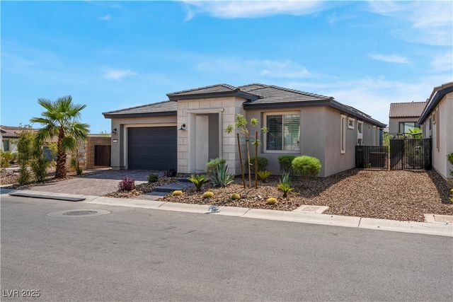 124 Lake Oasis Street, Henderson, NV 89011