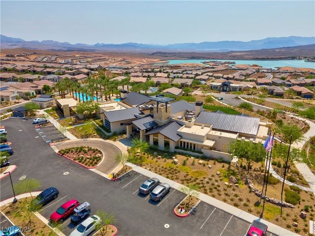 124 Lake Oasis Street, Henderson, NV 89011