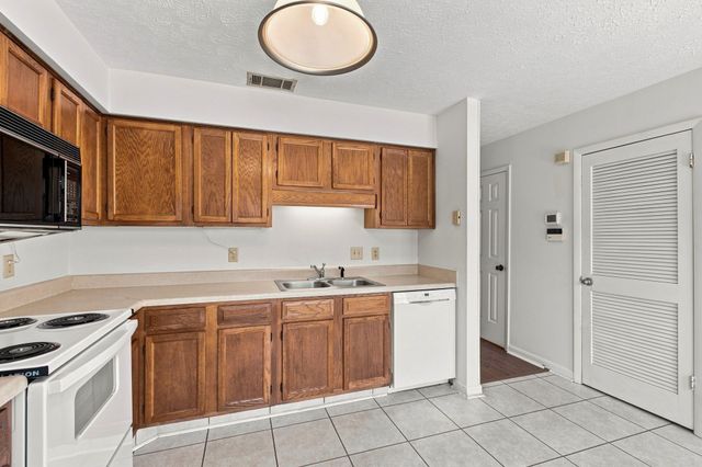 264 Mayflower Ln, N, Madison, TN 37115