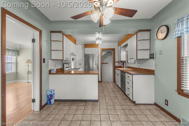 23145 Murray Street, Dearborn, MI 48128