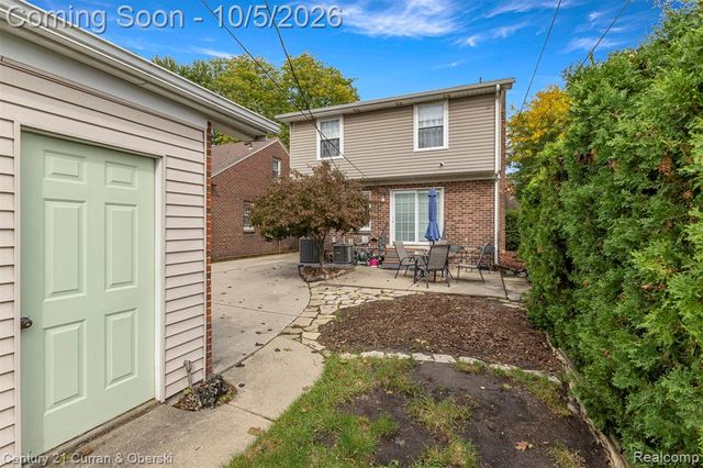 23145 Murray Street, Dearborn, MI 48128