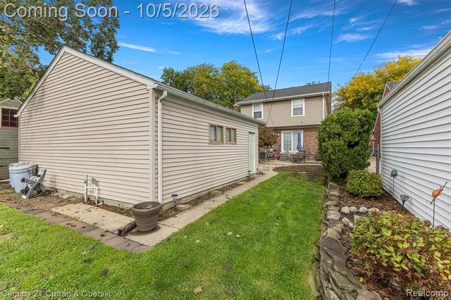 23145 Murray Street, Dearborn, MI 48128