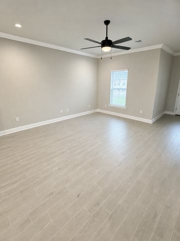 213 Paisley Lane, Bossier City, LA 71111